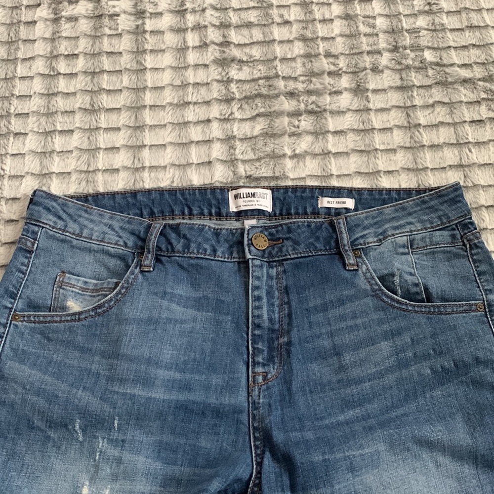William Rast crop jeans - Picture 3 of 13